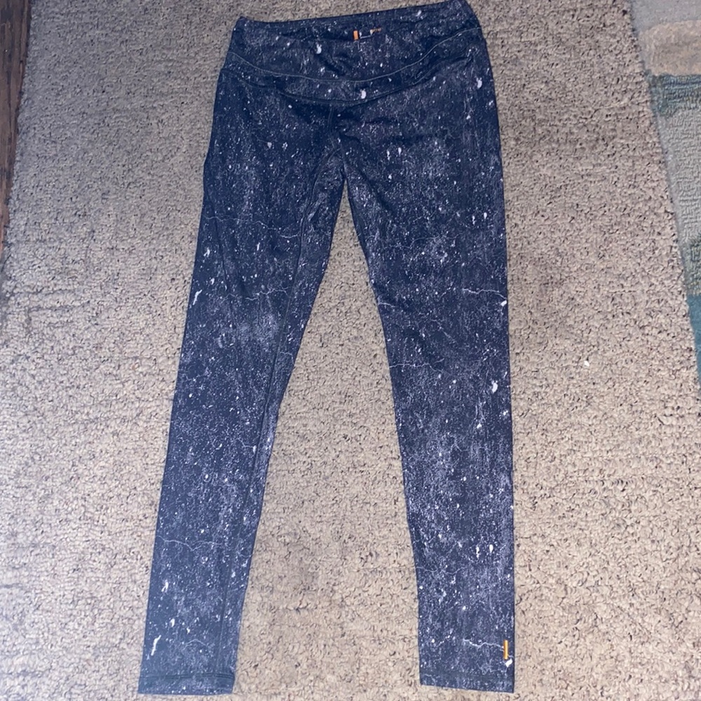 EUC Lucy leggings sz M
